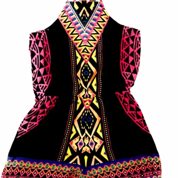 patterned romper! - Picture 1 of 3